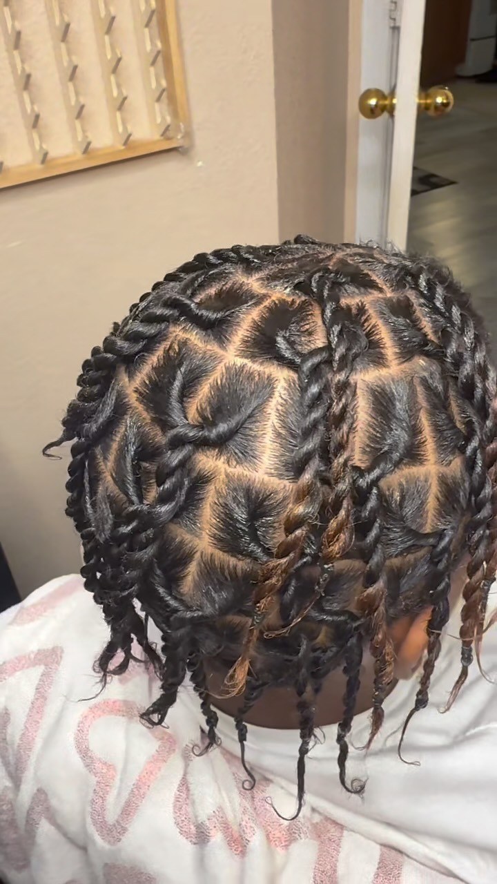 Loc styling by TheeHottestTingg Stylez