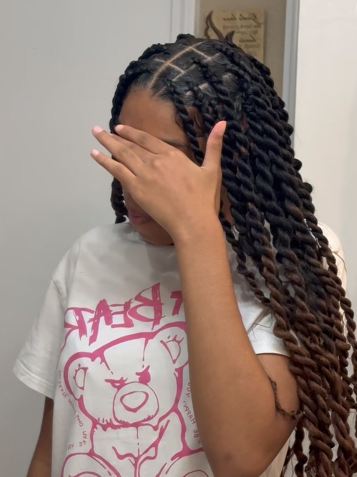 Twists with movement by TheeHottestTingg Stylez